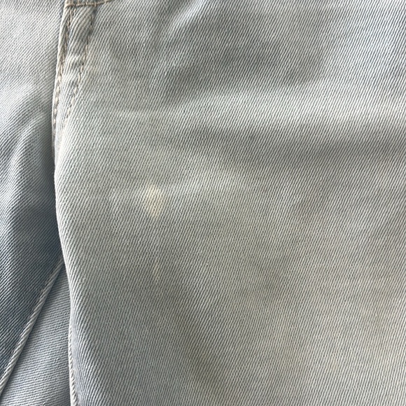 710 Super Skinny Levi’s size 31 light blue distressed bleach spots excellent con - Picture 4 of 13